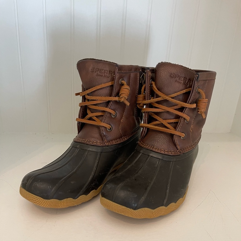 Sperry Saltwater Duck Boot Size 2